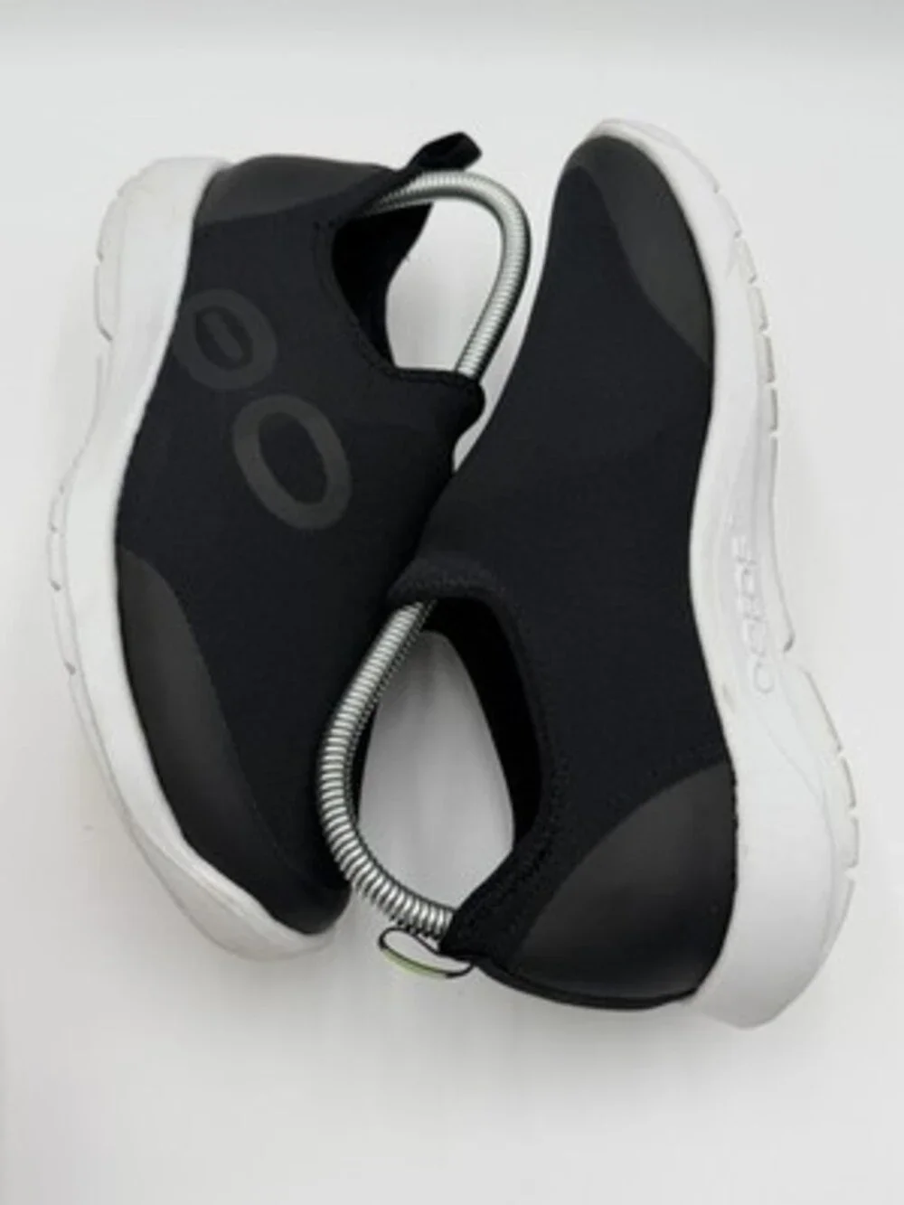 OOFOS Black Slip-On Knit Sneakers with White Sole